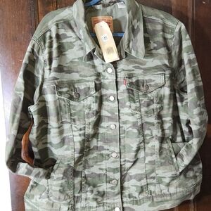 Levi's Green Camouflage Jacket New With Tags